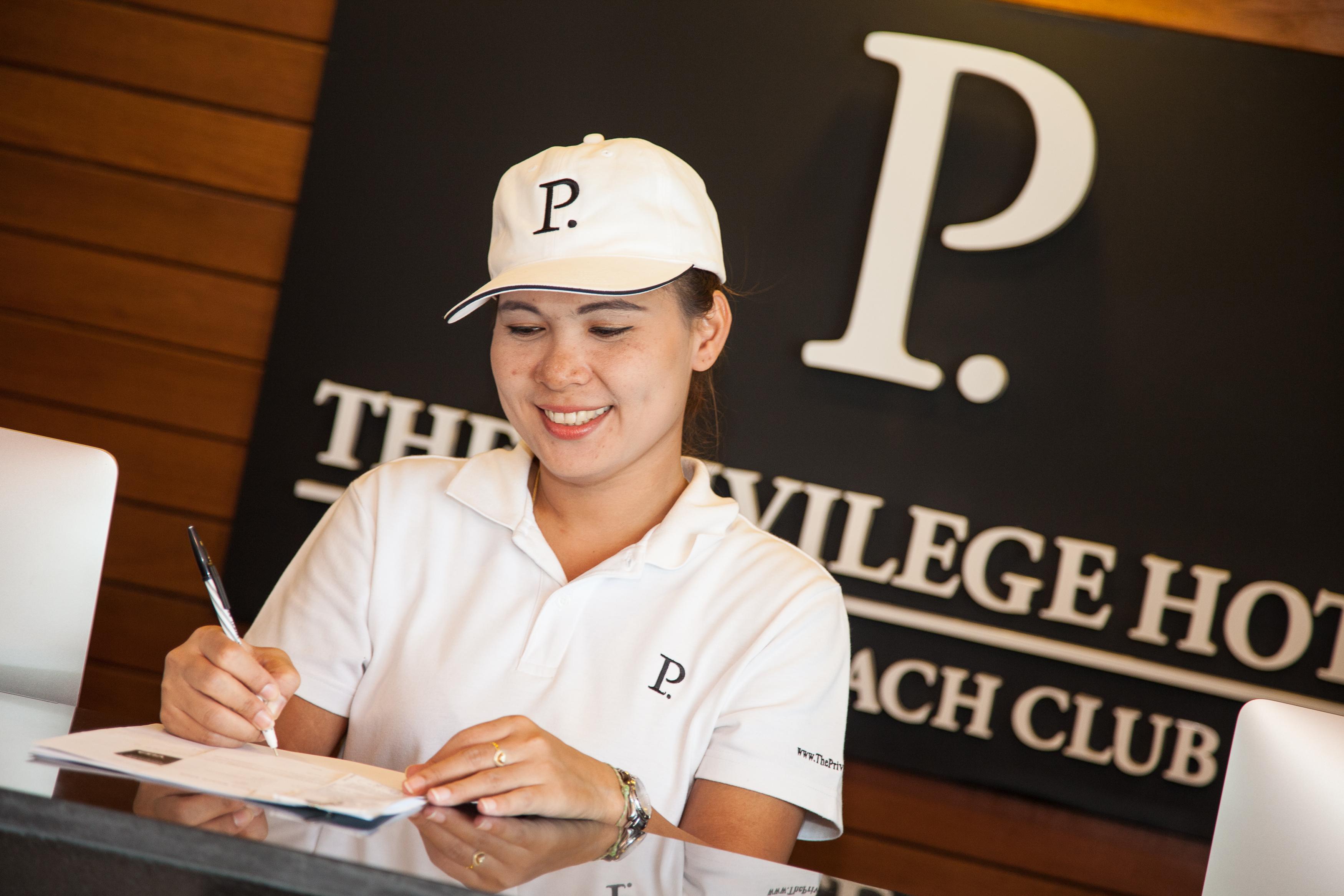 The Privilege Hotel Ezra Beach Club Bangrak Plajı Dış mekan fotoğraf