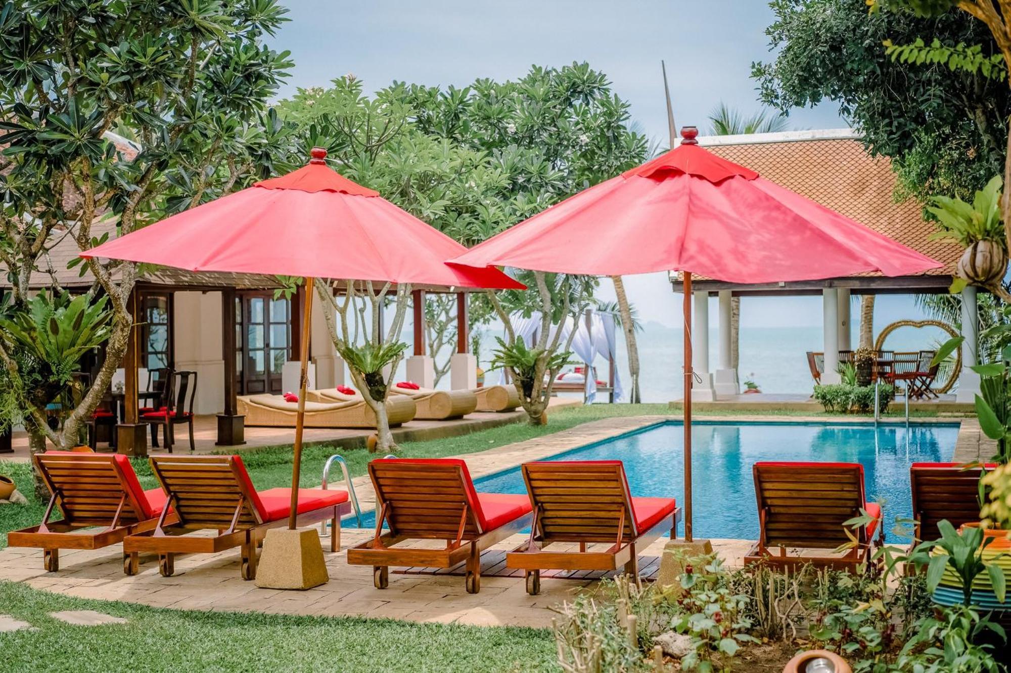 The Privilege Hotel Ezra Beach Club Bangrak Plajı Dış mekan fotoğraf